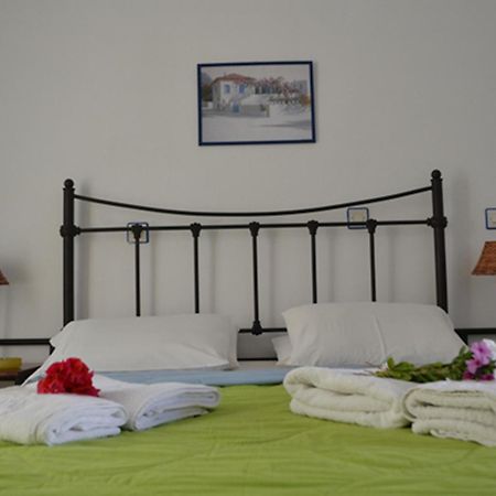 Maistrali Studios Batsi  Bagian luar foto