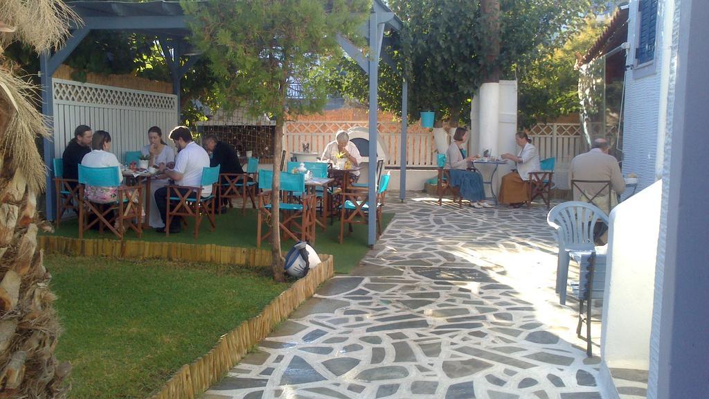 Maistrali Studios Batsi  Bagian luar foto
