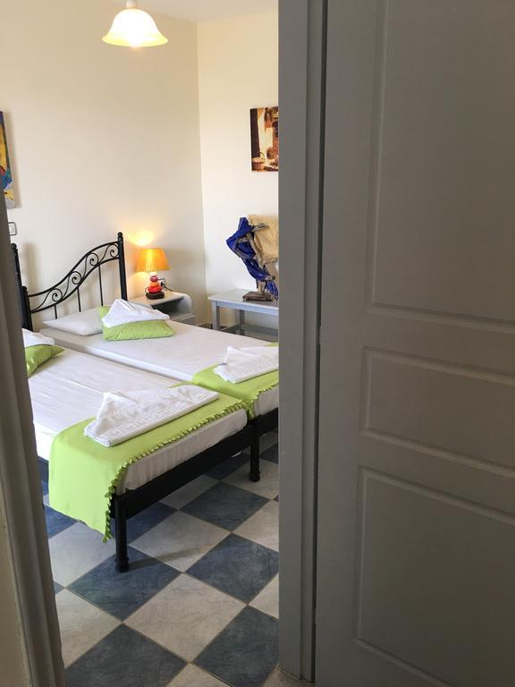 Maistrali Studios Batsi  Bagian luar foto
