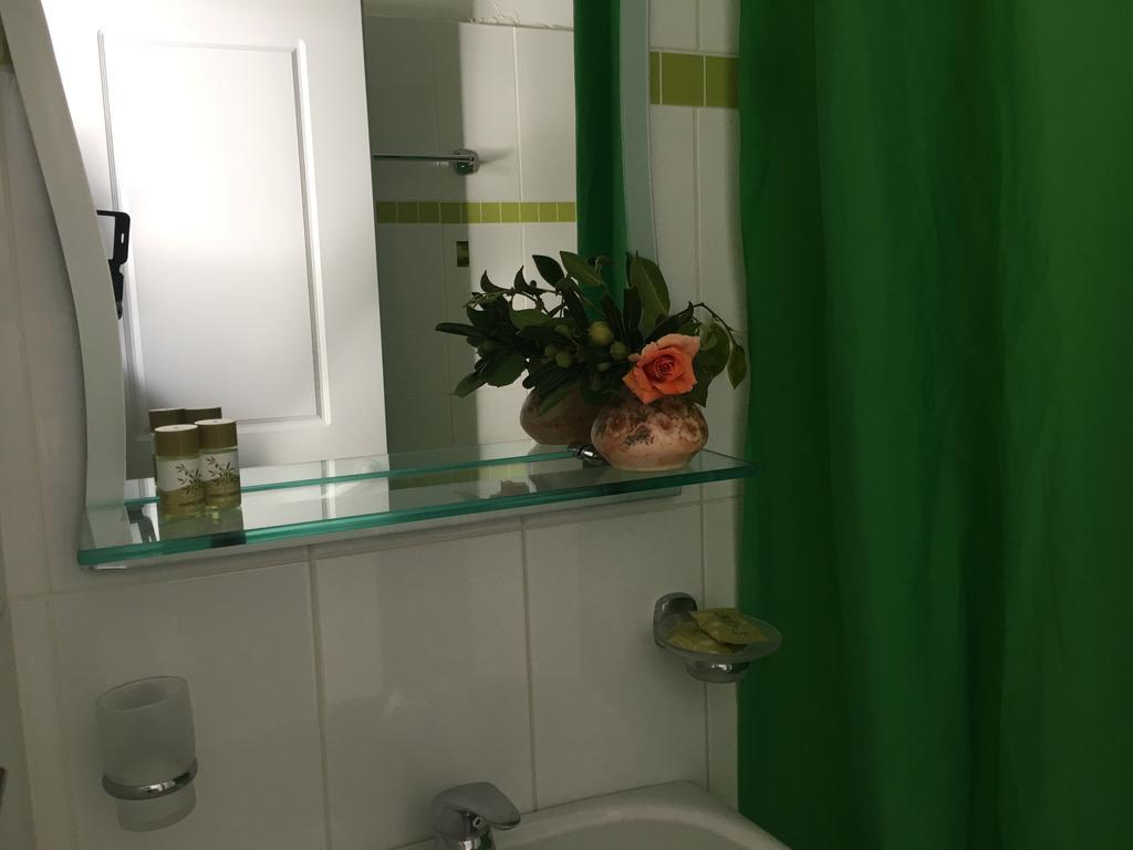Maistrali Studios Batsi  Bagian luar foto